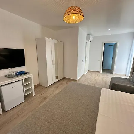 Guest house Halta Pescarus 3*